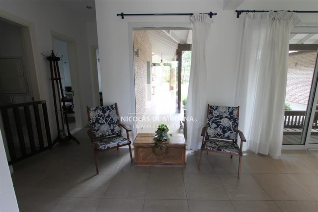 Vende Casa de 4 dormitorios en Laguna Blanca   Â?