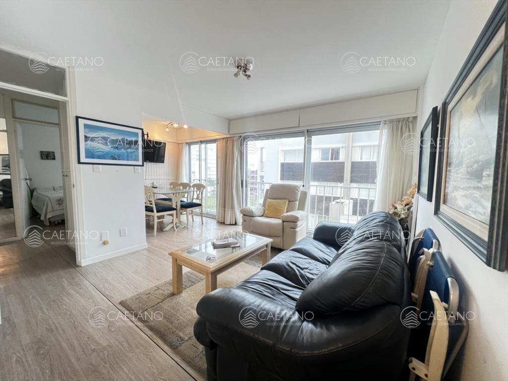 Alquiler temporario apartamento 2 dormitorios, Peninsula -