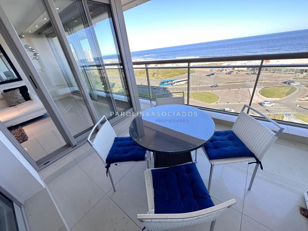 Apartamento de 3 dormitorios en Torre Imperiale,