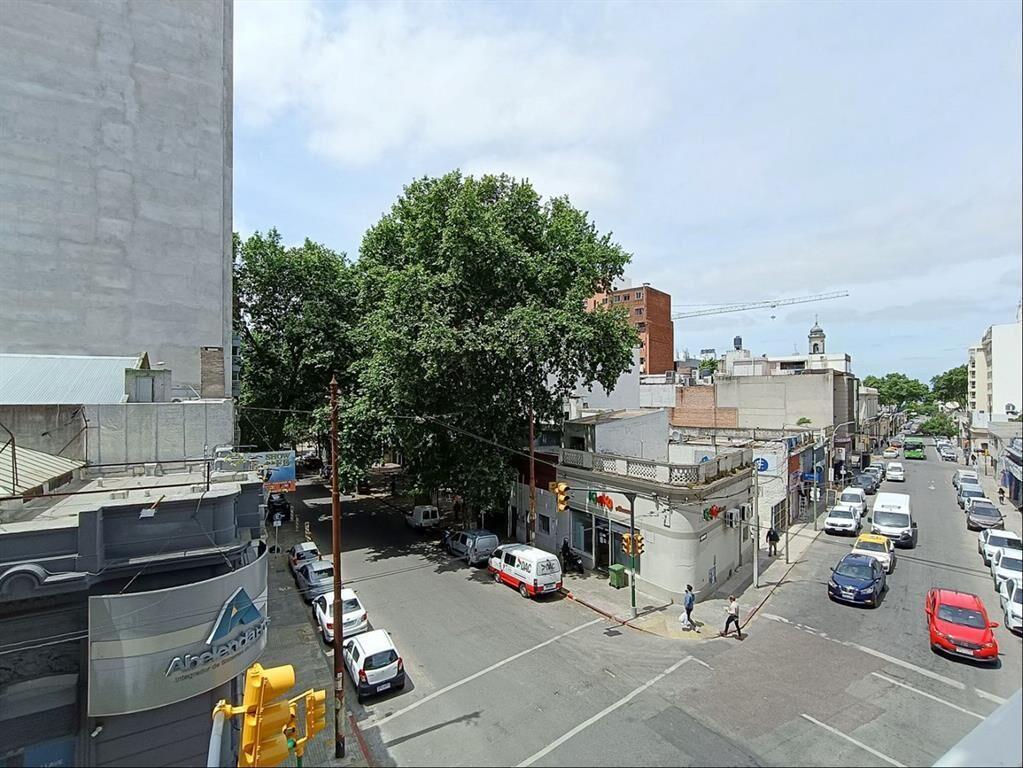 Apartamento venta con Renta 2 dormitorios garaje Cordón Co