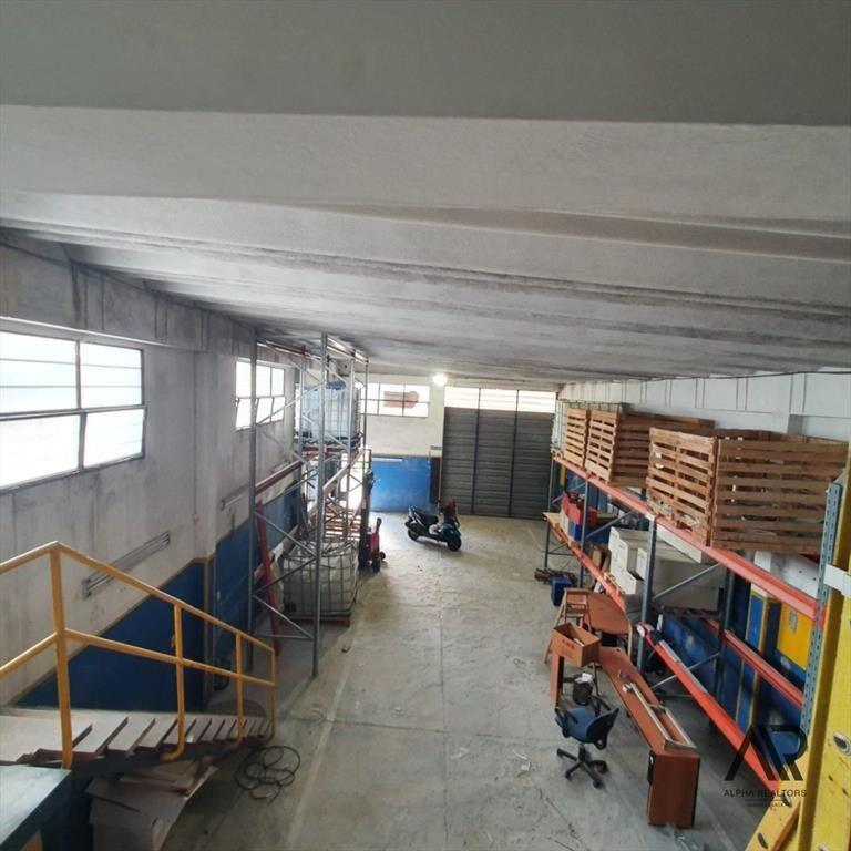 Galpón en venta de 153 m2 con entrepiso y estacionamient...
