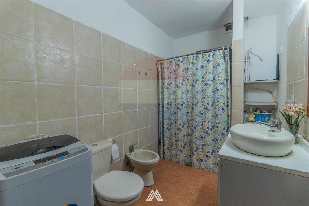 VENTA CASA TRES DORMITORIOS y FONDO