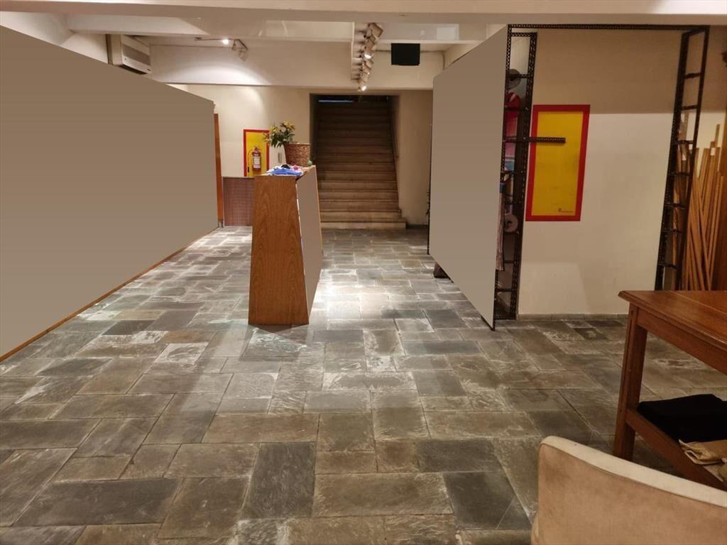 Local -Local, próximo 18 ,centro, 603 m2 edificados, 8 mts