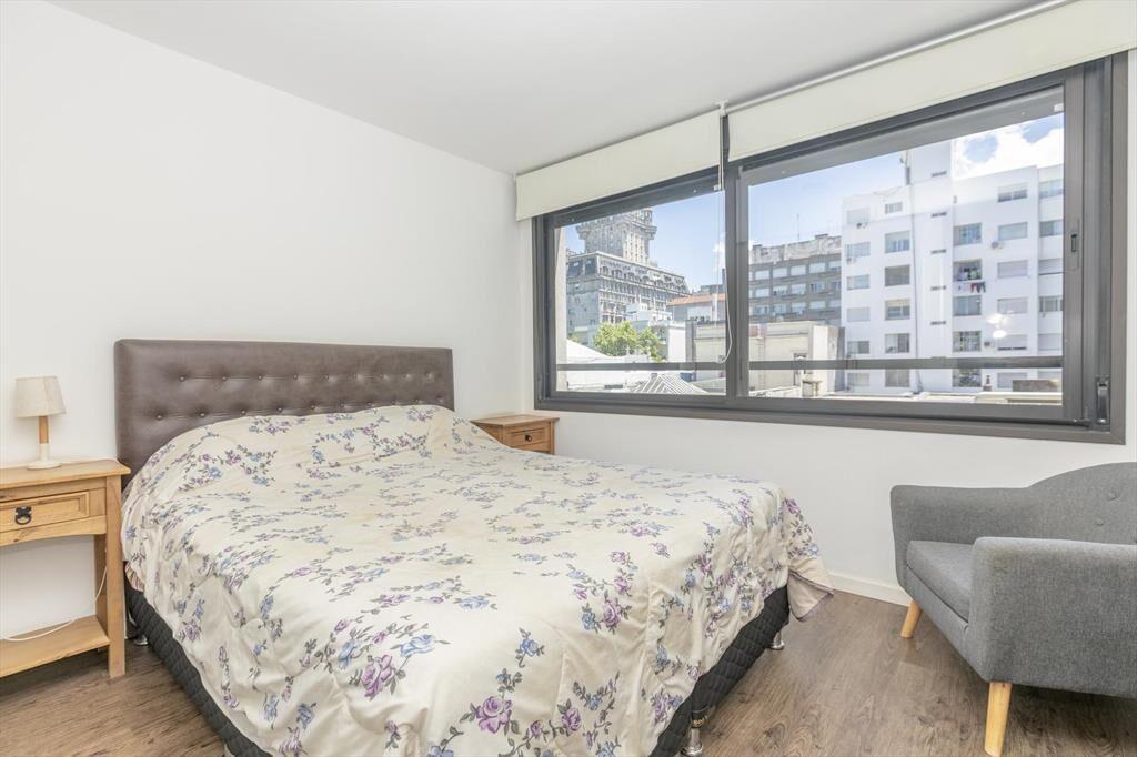 Venta Apartamento 2 Dormitorios y Garaje en Centro Sur con