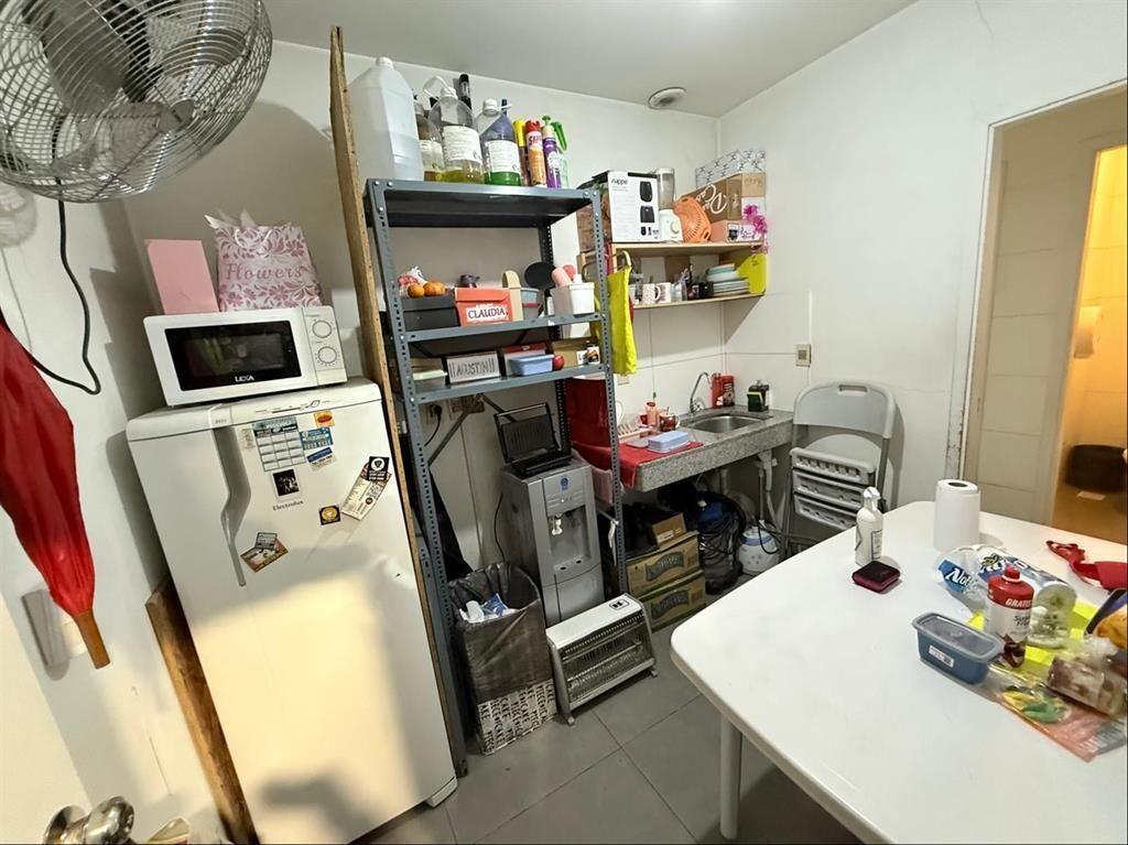 Alquiler local de 120m2 en Aguada General Flores