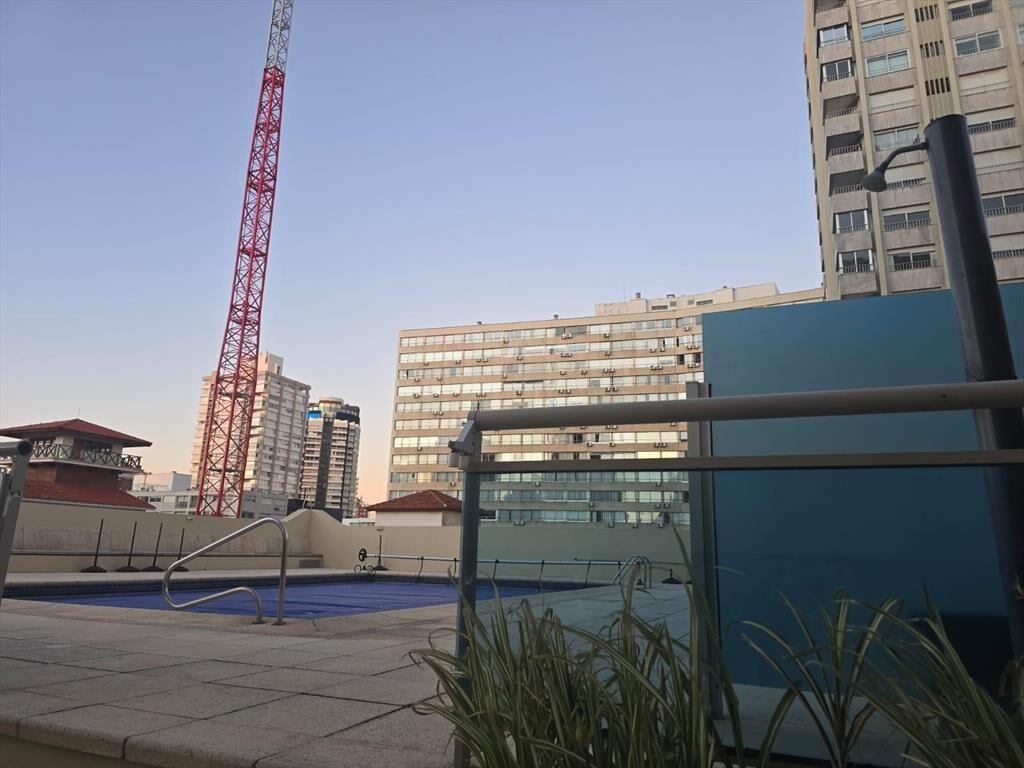 Apartamento en Alquiler en Península con Piscina