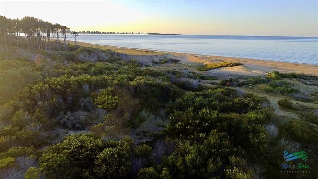 Venta terreno primera linea Playa Mansa