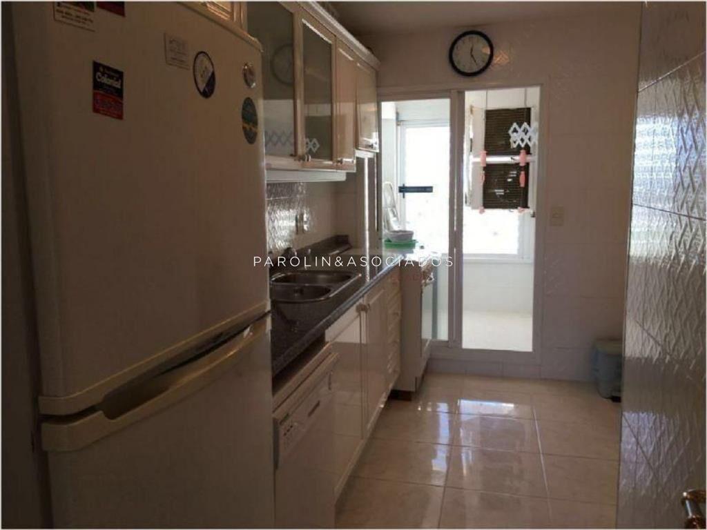 Apartamento de 3 dormitorios en Coral Tower, del