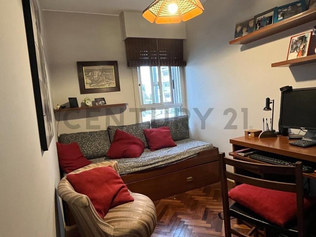 Venta de apartamento al frente Pocitos Nuevo,3 dorm, garage,