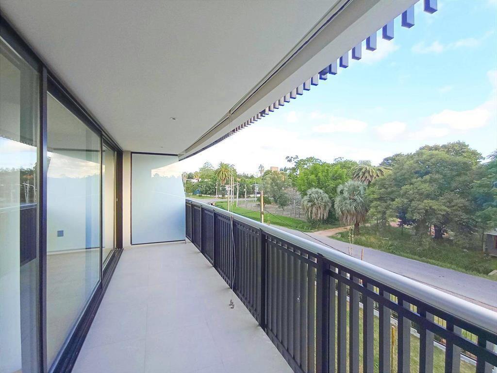 Venta de Apartamento con 3 dormitorios en Carrasco norte