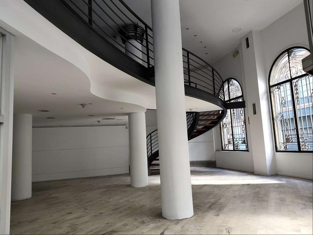 Alquiler Oficina Ciudad Vieja / Zabala y 25 de Mayo