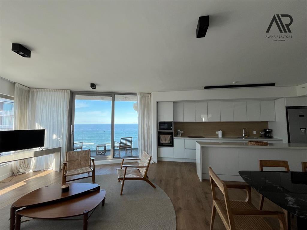 Apartamento en venta c/ cochera en Playa Brava
