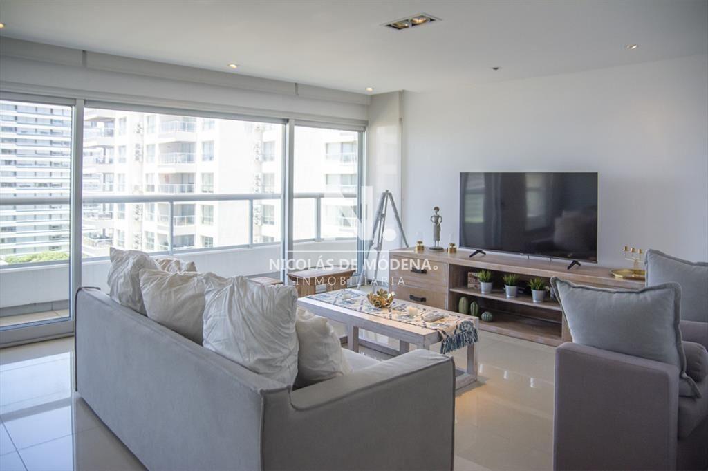 Apartamento de 3 dormitorios en Brava Biarritz,