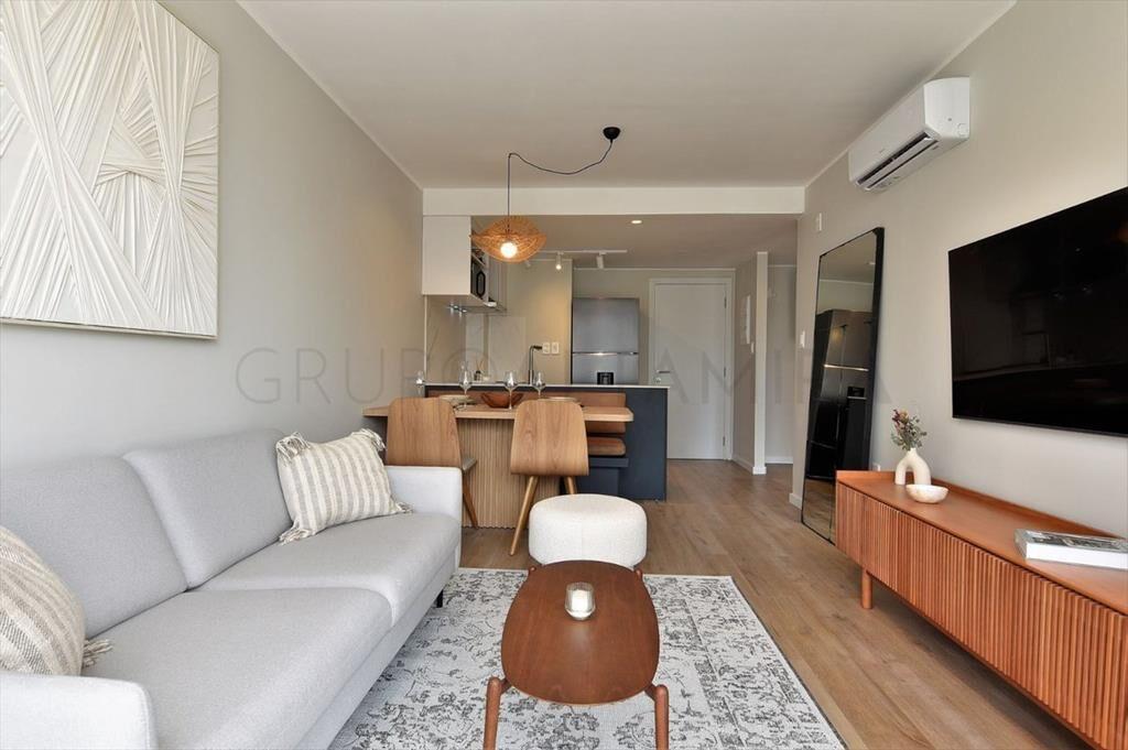 VENTA APARTAMENTO 1 DORM POCITOS CON BALCON