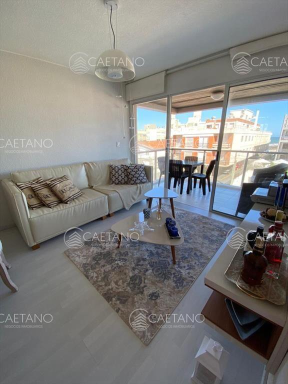 Apartamento en venta, Playa el Emir, Punta del