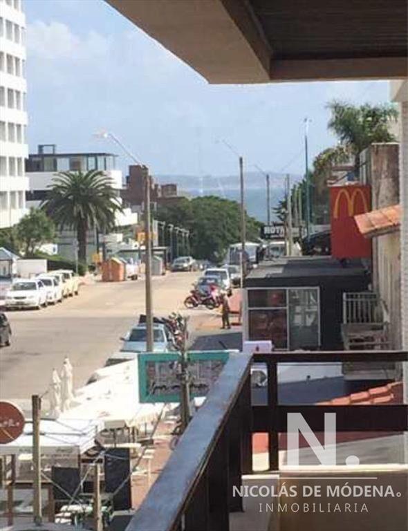 Apartamento de Tres Dormitorios en Península - Punta del E