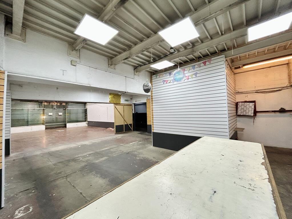 Alquiler local comercial zona mayorista Arenal Grande
