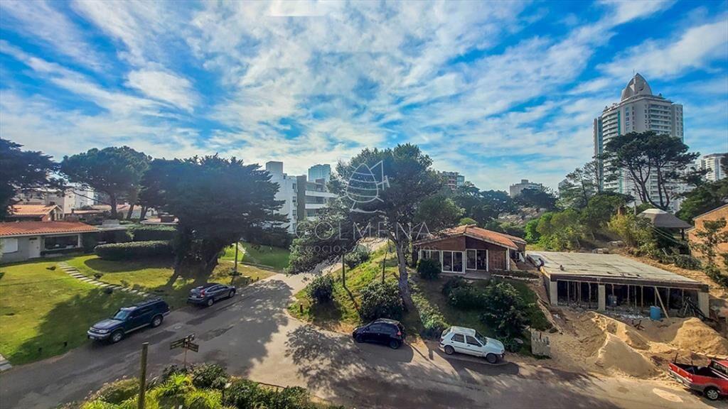 Apartamento de 2 dormitorios en venta en Punta
