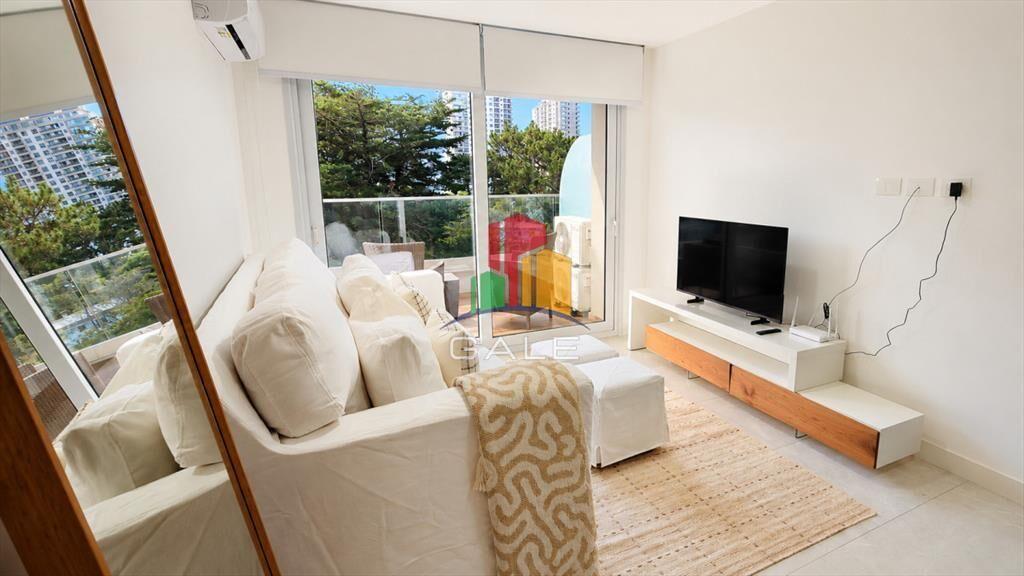 Apartamento de 1 dormitorio en venta, con vista a
