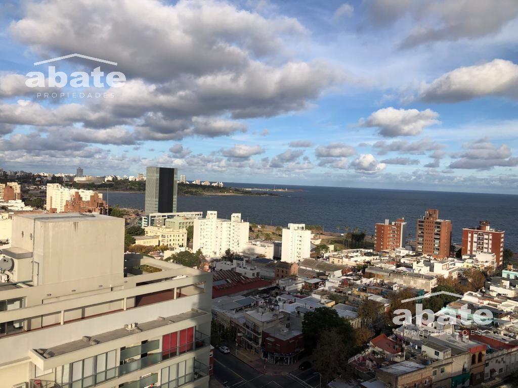 Venta Apartamento 2 dormitorios en Barrio Sur con garaje d