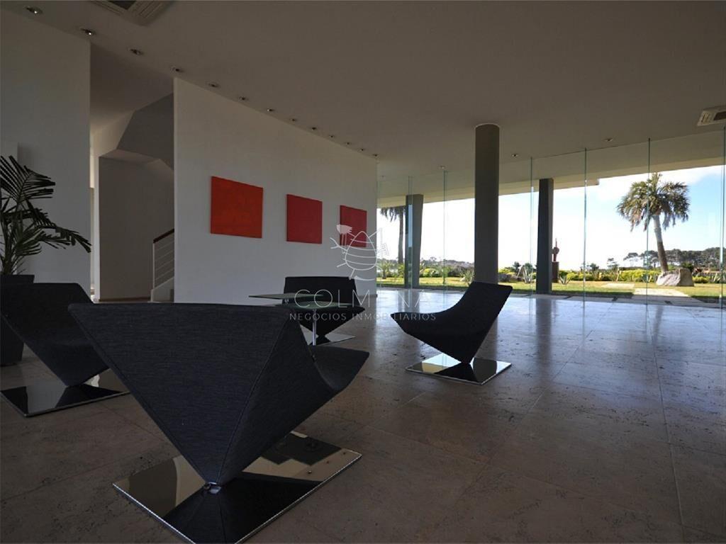 Apartamento en La Barra 3 dormitorios con balcón