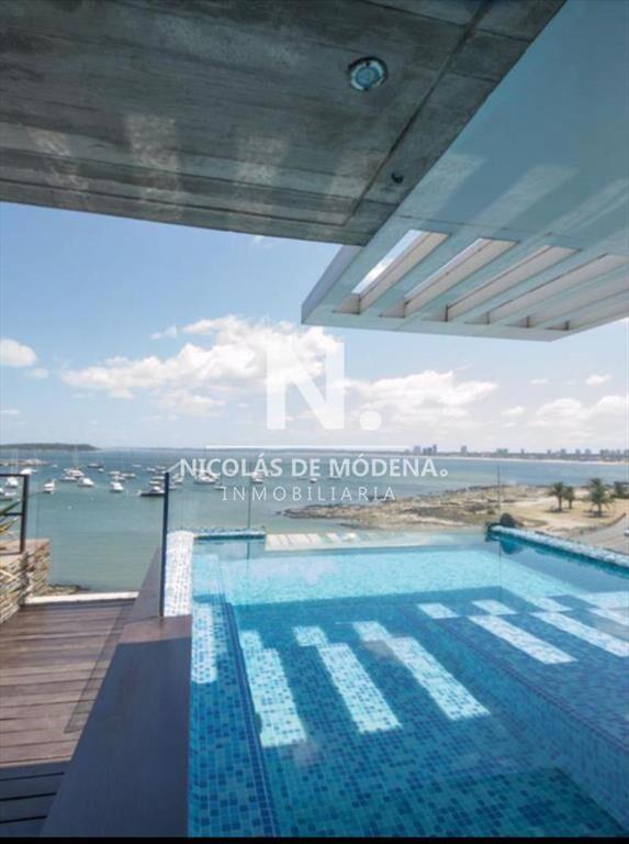 Penthouse en primera fila Puerto, Punta del Este
