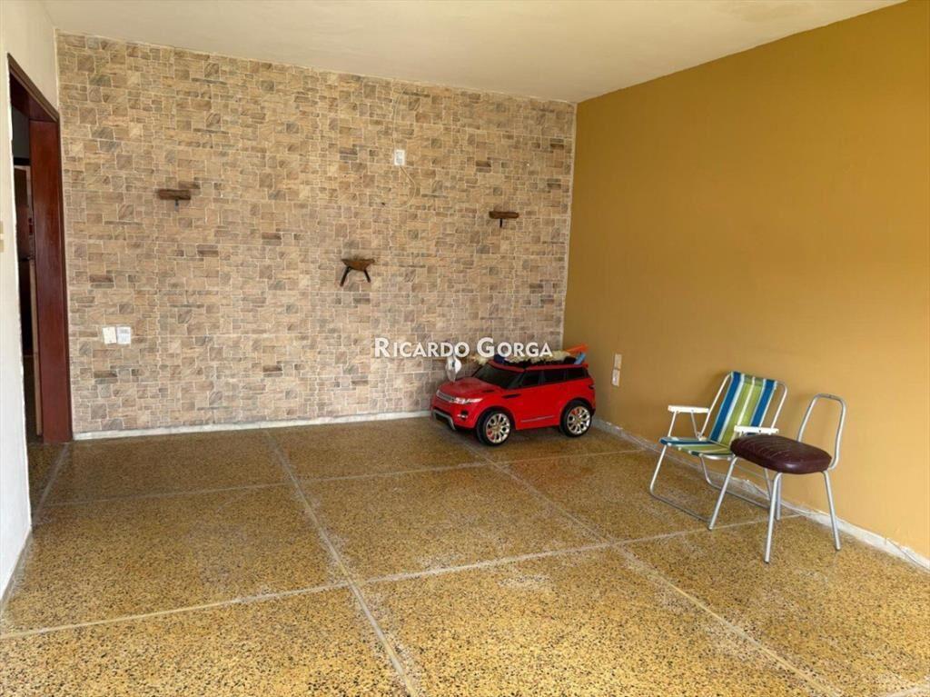 Venta Casa 3 dorm + Apto 1 dorm, cocheras y fondo c/parr...