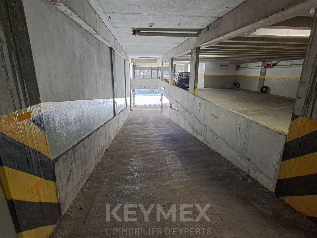 Venta de Parking con Renta actual en Ciudad Vieja