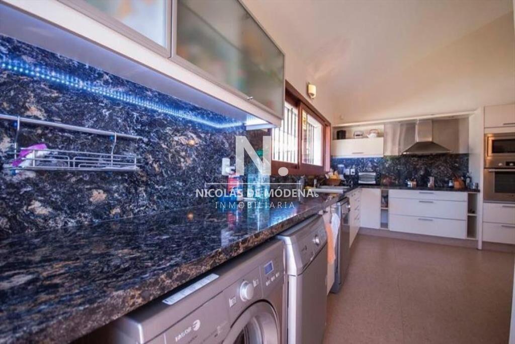 Excelente casa en venta y alquiler - Playa Mansa