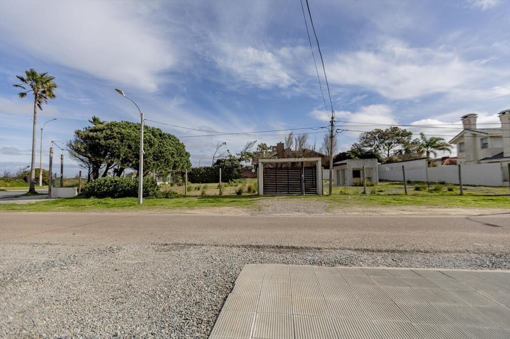 1500 m2 de Terreno en la Rambla de Carrasco