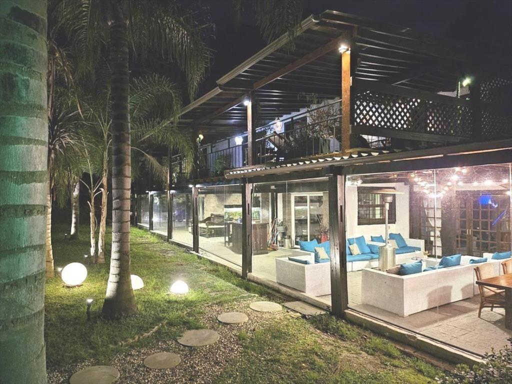Casa en alquiler en Punta Ballena, 8 dormitorios, Gran capa