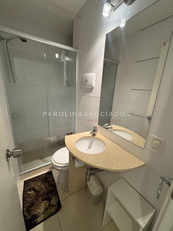 Apartamento de 3 dormitorios en venta en la zona