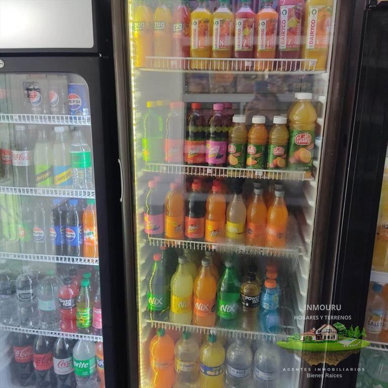 Se vende llave comercial en Tres Cruces