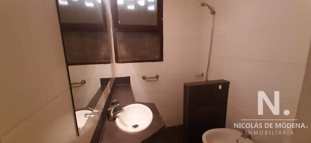 Preciosa casa en alquiler anual zona Pinares