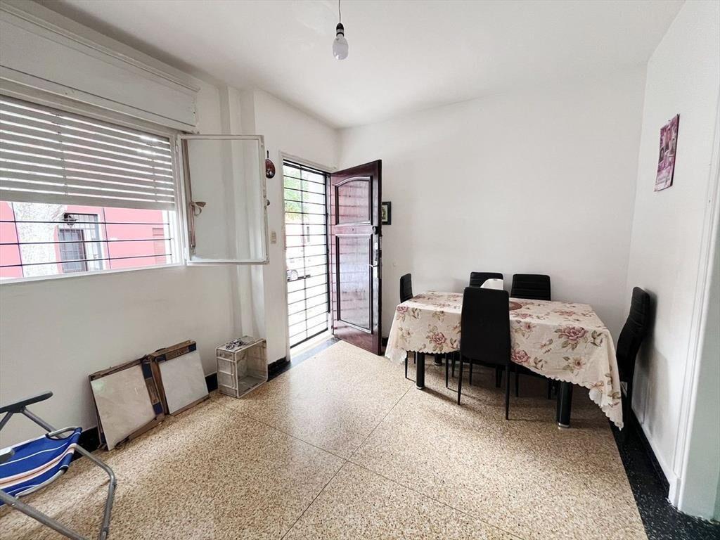 Venta 2 Casas con Renta 7% La Comercial