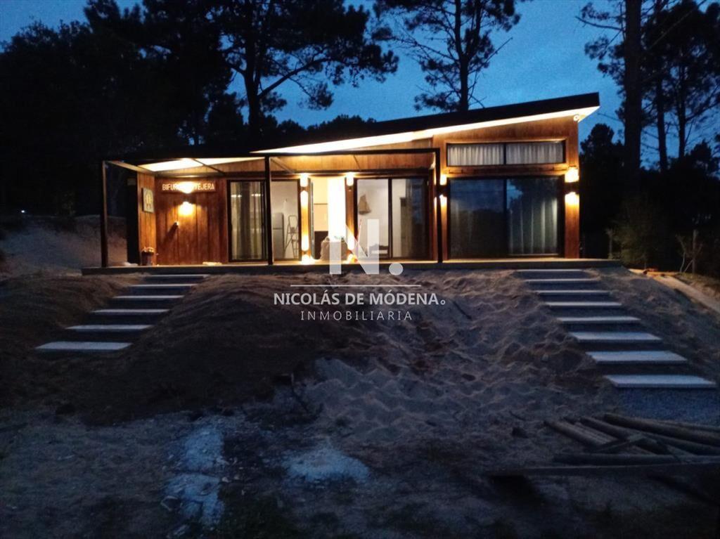 Casa de 1 dormitorio con un terreno amplio, en en