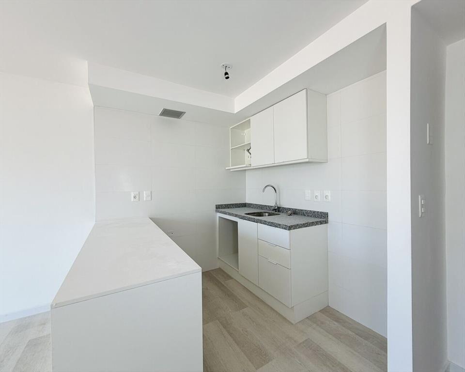 Venta apartamento 1 dormitorio al frente en Cordon. a estre