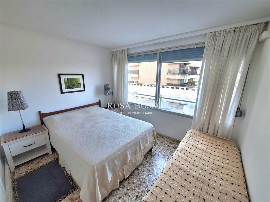 Apartamento en venta 1 dormitorio con garaje del