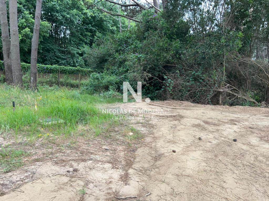 Vende terreno en la Reserva de Montoya.