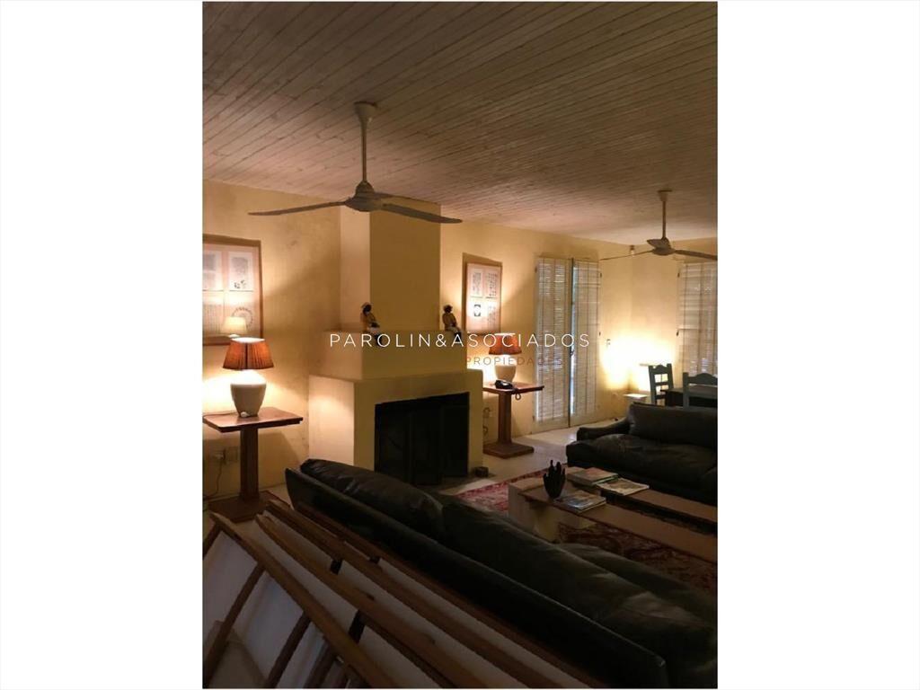 Casa en Venta de 4 Dormitorios en Rincon del del