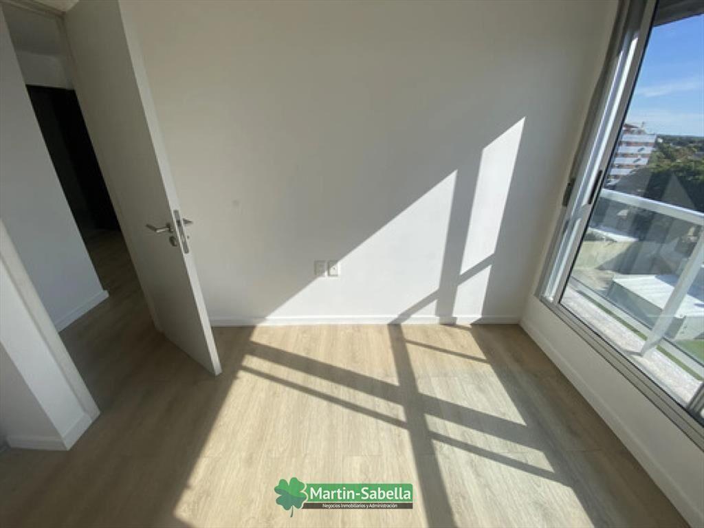 Apartamento en Venta - Brazo Oriental