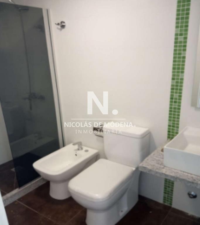 Se vende Local con Renta en Pocitos