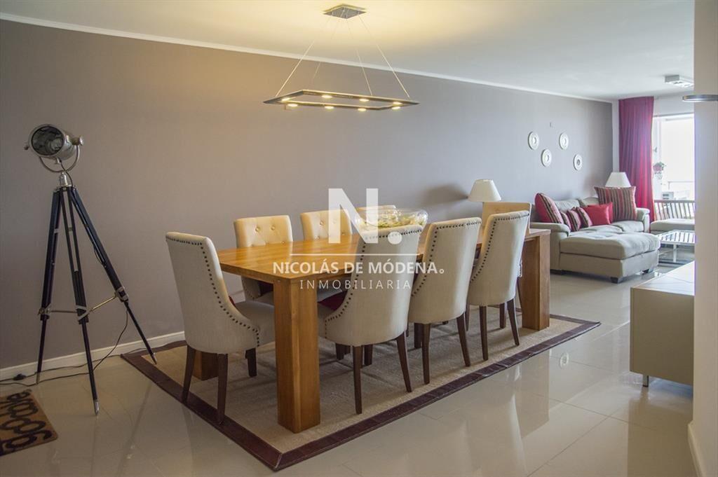 Vende apartamento de 3 dormitorios en Wind Tower,