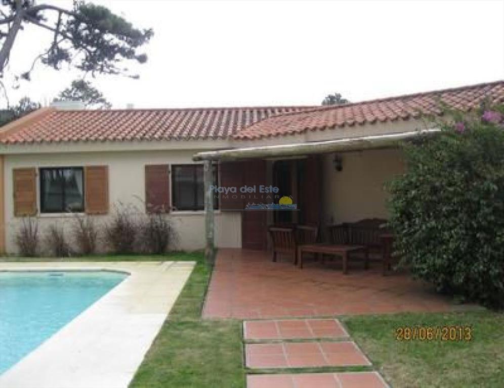 Casa en RincÃ³n del Indio, 4 dormitorios *