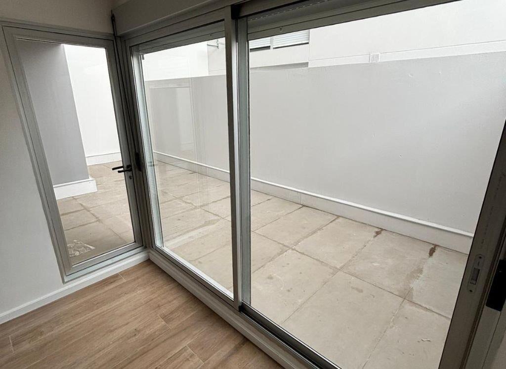 Alquiler apartamento 1 dormitorio con patio Buceo Torre Ita