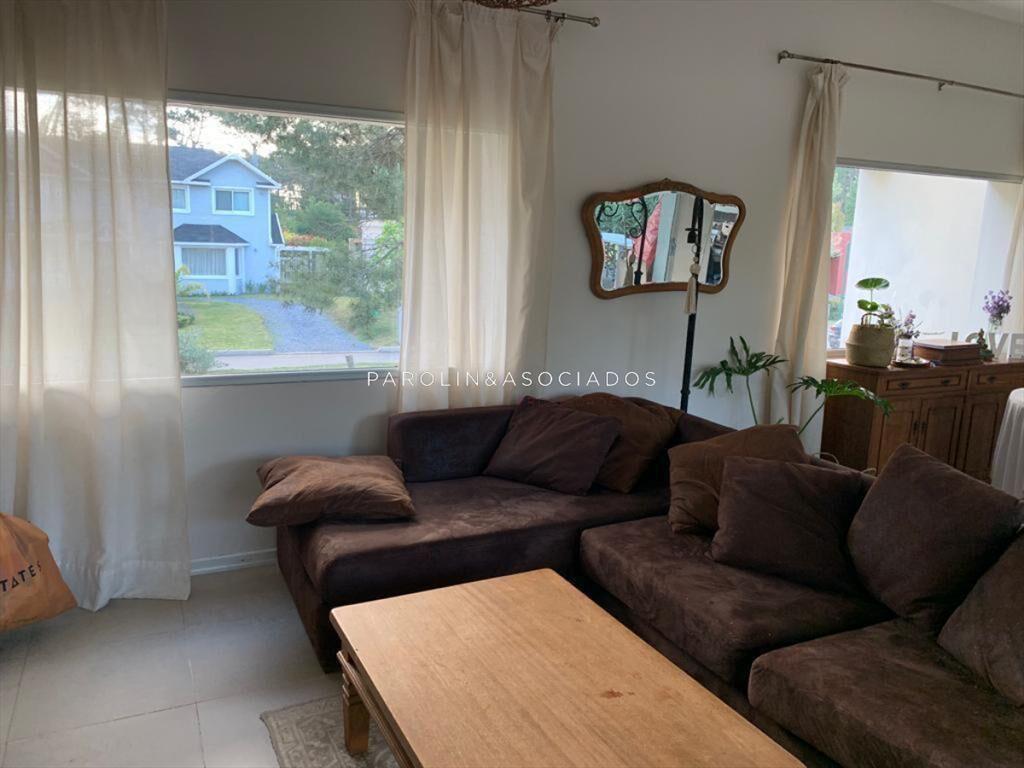Casa en venta de 3 dormitorios en barrio cerrado