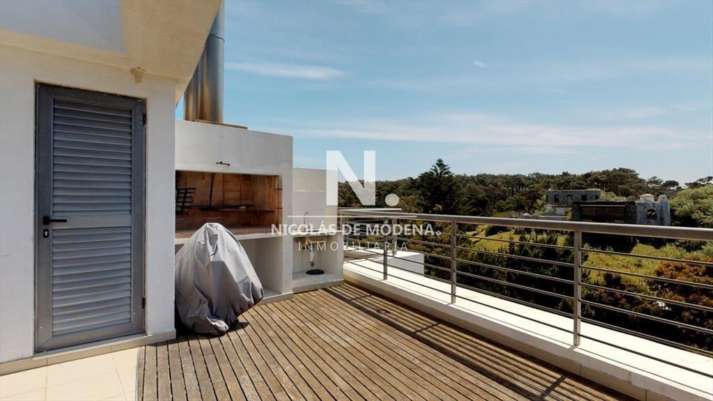Pent house de 3 dormitorios en Suite en Edificio