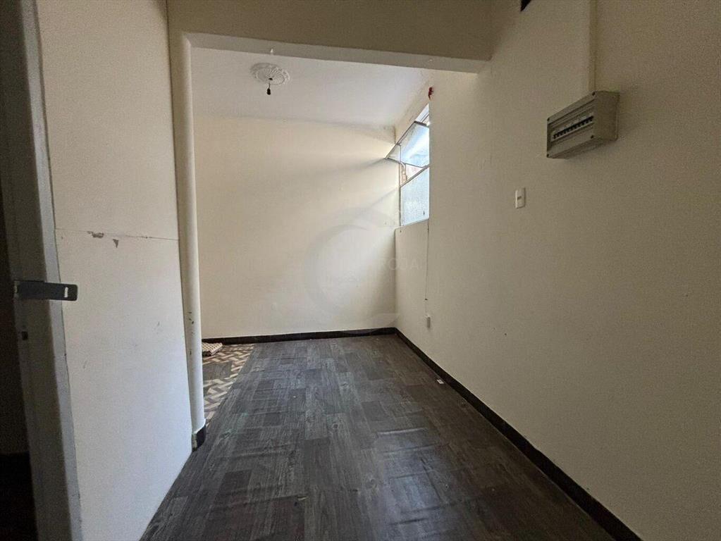 CASATROJA VENTA DE EDIFICIO SOBRE CALLE PEATONAL EN CIUDAD