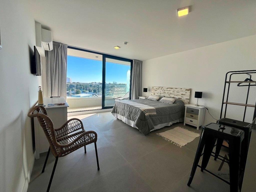 Venta De Monoambiente En Edificio View Punta Del Este