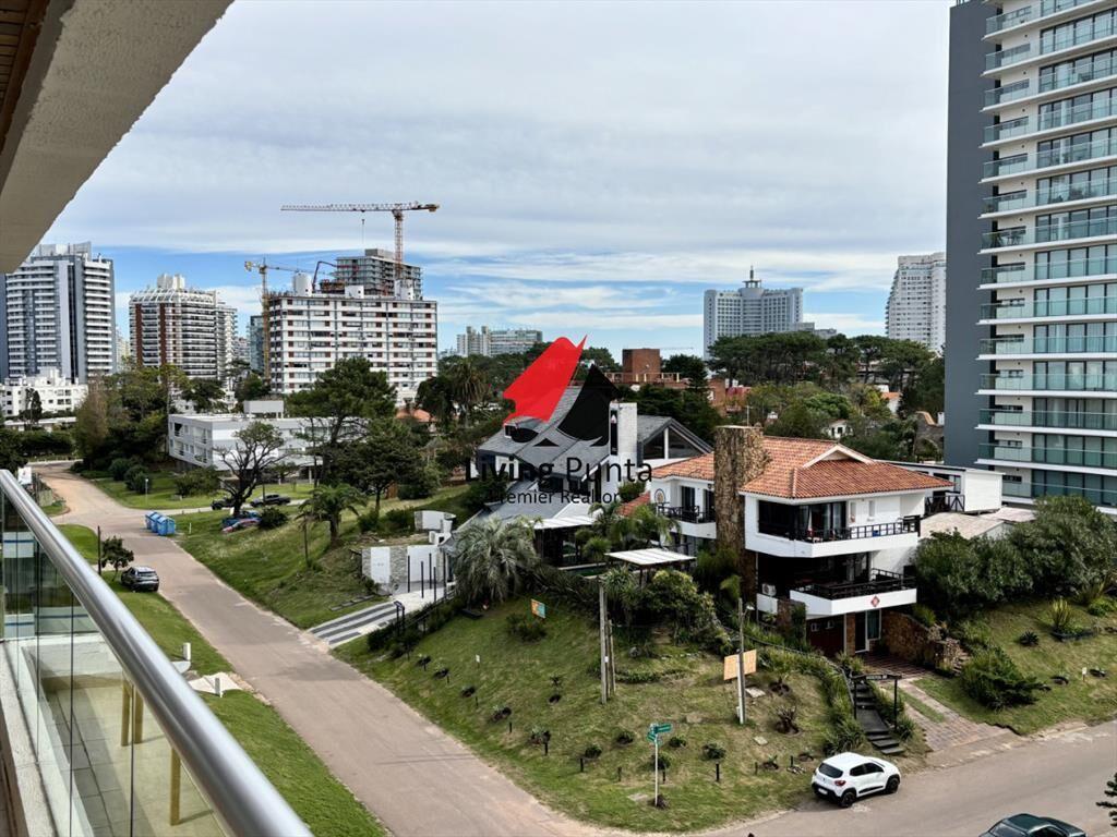 Venta de apartamento en Icon Brava Tower · Punta del Este.